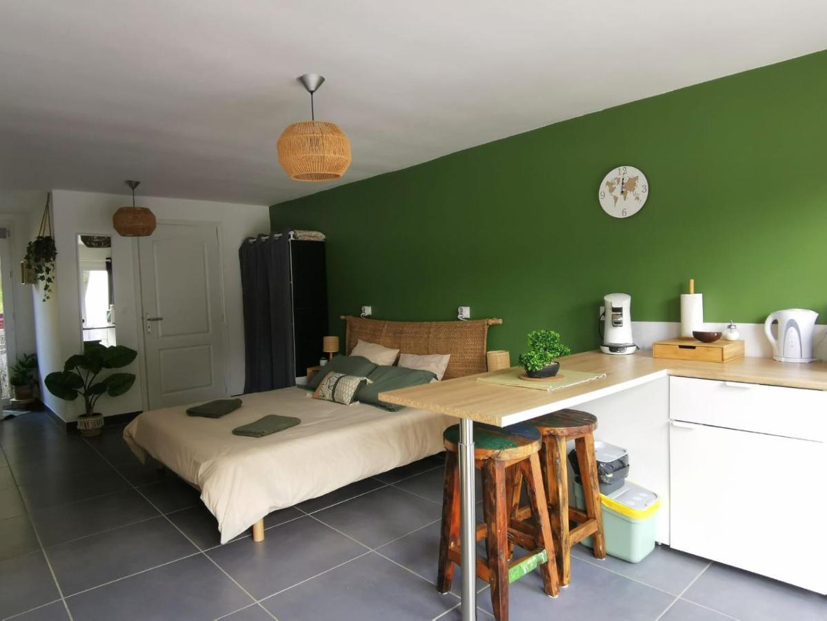 Les Lits De L'Arz Bed and Breakfast Malansac Εξωτερικό φωτογραφία