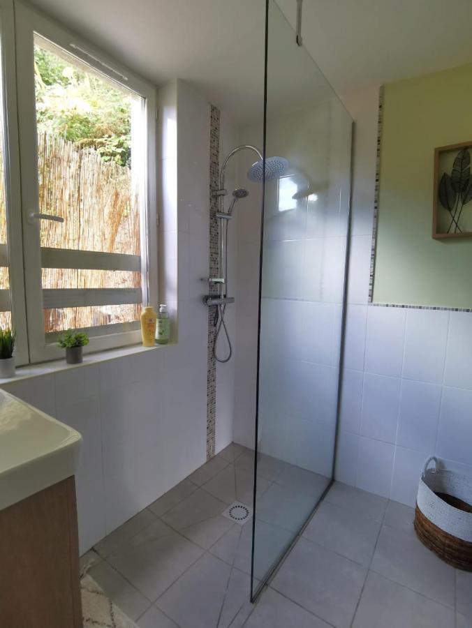 Les Lits De L'Arz Bed and Breakfast Malansac Εξωτερικό φωτογραφία